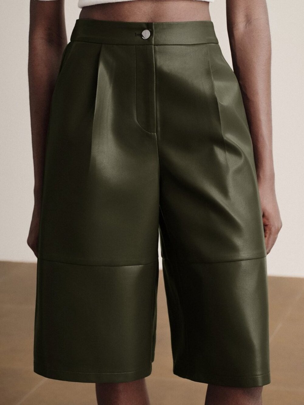 Dark Green Casual Women's Wide Leg Bermuda Shorts